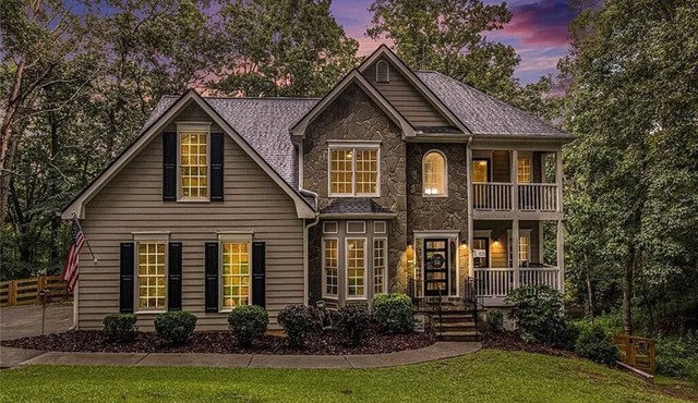Spacious Luxury Retreat with Lake Lanier Access – 5BR in Flowery Branch!