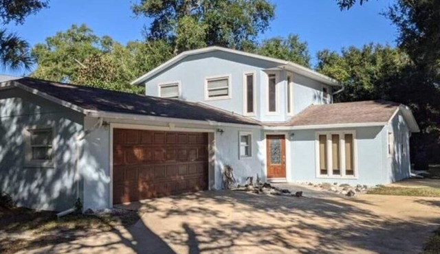 Spacious Port Orange home on Peaceful Private Road