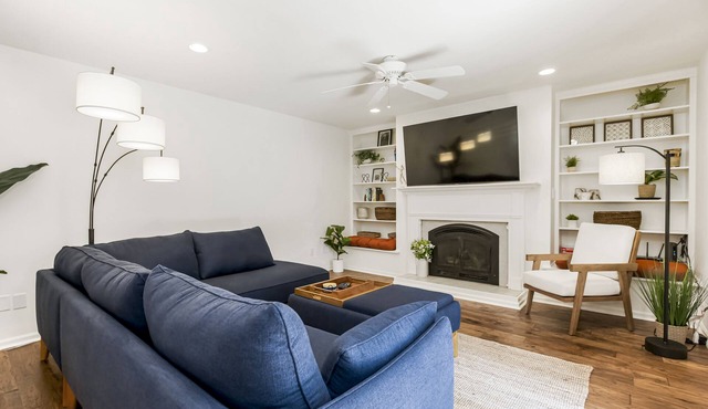 Spacious Ranch with Movie Room, Ping Pong, Putting Green, and Private Yard