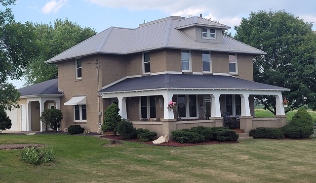 Stay at our recently renovated, beautiful, rural Iowa Farmhouse