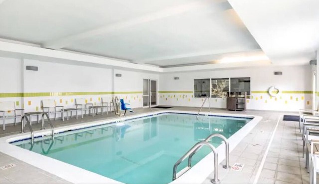 Stay Near LSU, Blue Bayou Water Park & Mall of Louisiana in Baton Rouge - 2 Unit