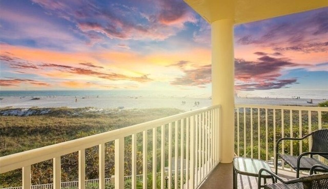 Stay, Relax & Soak Up the Sun