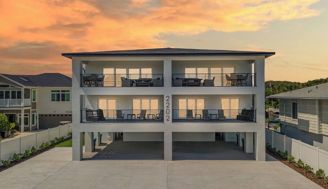 🌊Steps to Beach | Perfect for Large Groups | Flip Flop Living South🌊