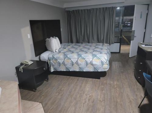 Studio 6 Suites Hinesville, GA