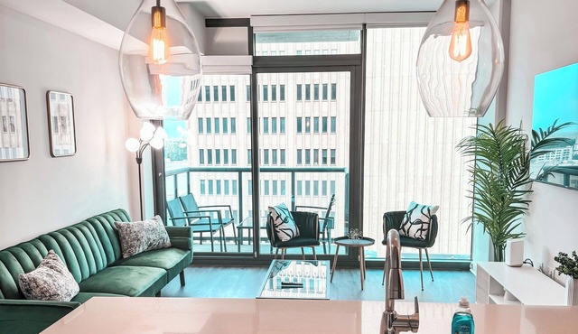 Stylish 1BR Unit - Stunning Views - Prime Buckhead Location