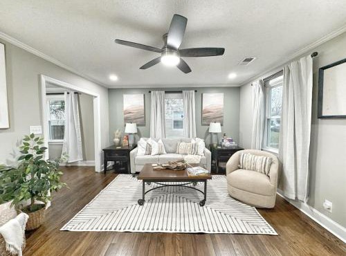 Stylish 2BR in Decatur - Big Deck - Pets OK - Fire Pit