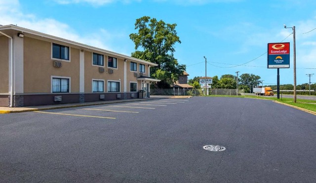 Suburban Studios Portage
