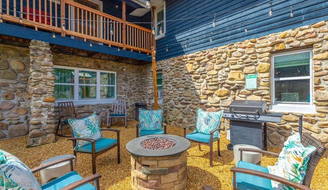 Suite 100: 5 BR Suite at Rock Spring Resort