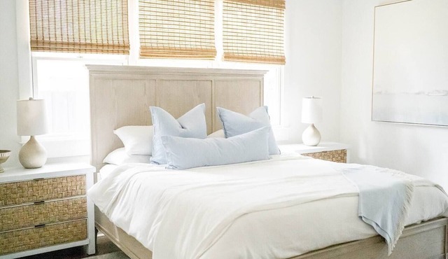 Summer Special! Family Cottage w/Bikes | Sleeps 9