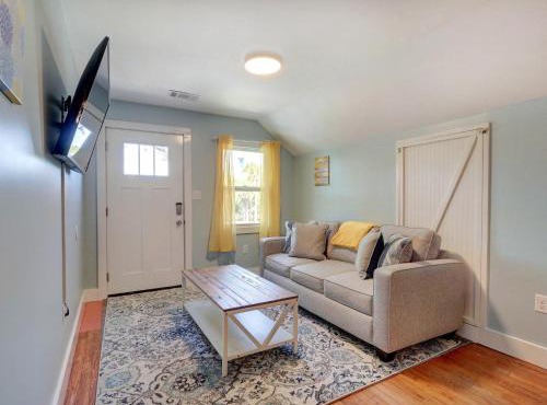 Sundial Inn Unit 3