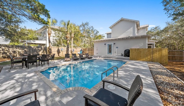 Sunshine Daydream | Renovated Gulf-Front Escape