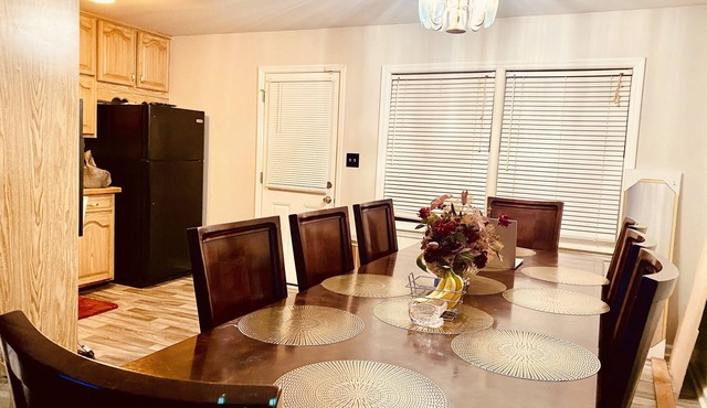 Super Atlanta unique Spacious Very Convenient 9BDS 6BR 2.5BT@morrow Ga