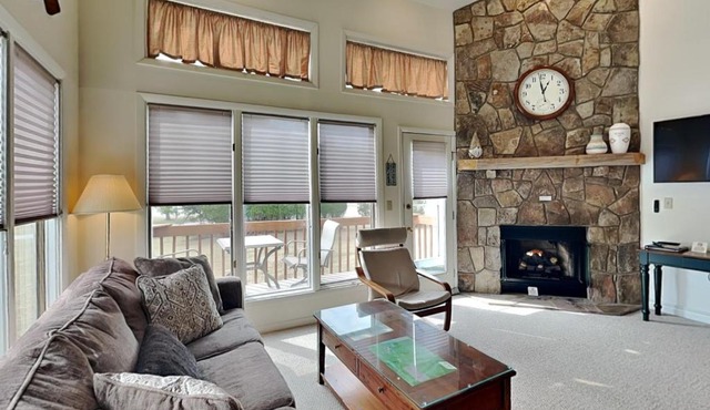 Tahoe Este in McHenry