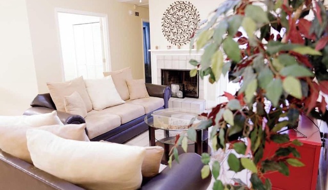 Tallahassee Gem: Cozy & Convenient