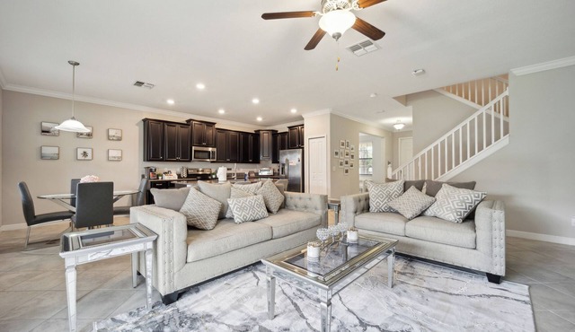 Tampa Dream Home: Game Room, Theater, Beaches & Top Attractions!