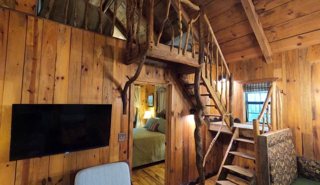 The Crockett Cabin at Starr Mountain Retreat