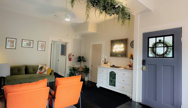 The Haven - Downtown OS with Pool & Pool House!