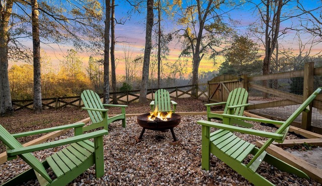 The Hidden Gem. nnQuiet, Cozy & only 30 minutes from down town Atlanta.