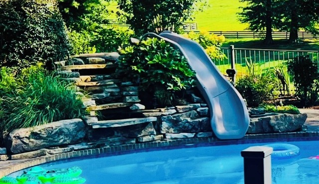The Princess Palace ~ Luxury Farm Stay Pool Chef Omelets Near Town