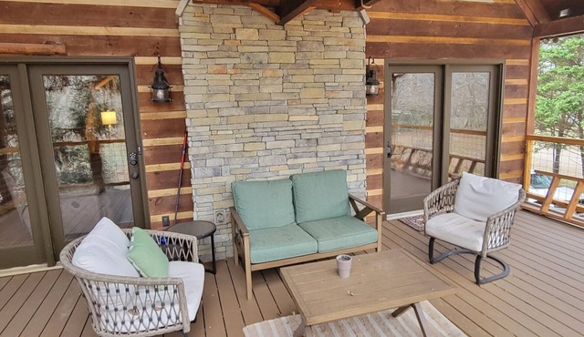 The River's Edge on the Hiawassee nPet Friendly