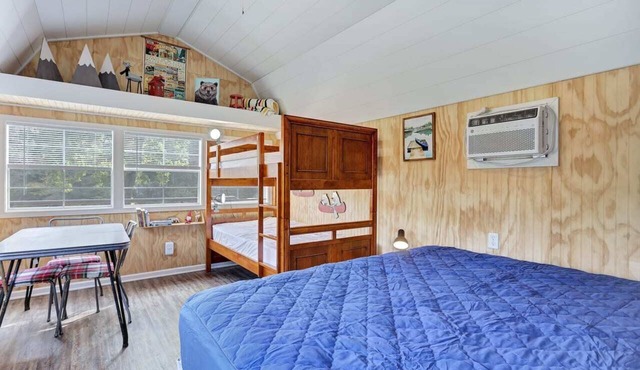 The Sycamore Family Cabin on the Saluda River