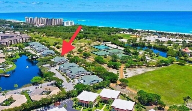 Tropical Getaway in Jupiter, Fl - Bella Vista on the Park.