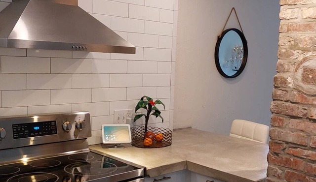 U.S. Open Charming 2-bedroom house with AC, WiFi in pleasant Oakmont