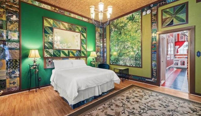 Unit 2 Whimsical 2-Bedroom Unit at River Ranch Inn