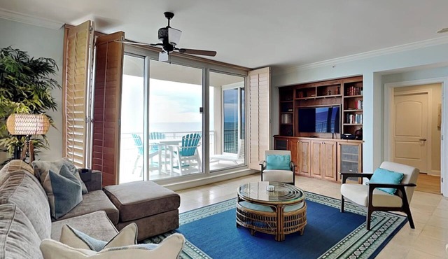 Updated Indigo East Condo | Spacious Corner Unit with Extra Large Balcony!