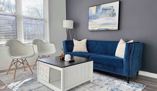 Upgraded Apartment Near ATL Attractions