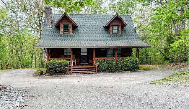 Visit Shepherd's Den for July 4th! - Fiber Wifi - Close to Callaway Gardens
