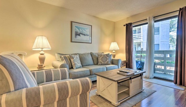 Walk to Beach: Resort-Style Hilton Head Condo!