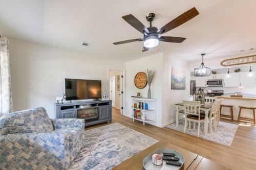 Walk to Dtwn Pine Mountain! Quiet Cottage w/Yard