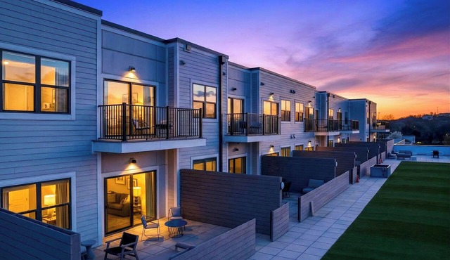 Walkable + Terrace | Hillsboro Village, Nashville | Belcourt
