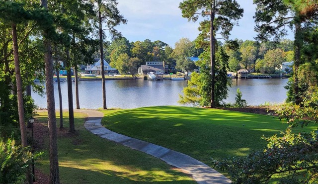 Water View! Serene Myrtle Beach Condo & Breathtaking View, King Suite, 3 Pools