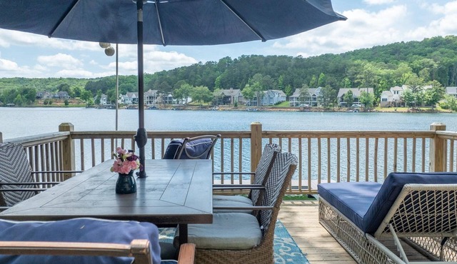 Waterfront Home | Private Dock | Dog Friendly | Canoe | Kayaks | Swim -Tennis - Golf