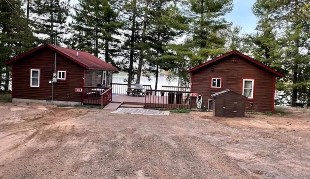Waterfront Webb Lake, Cabin 1