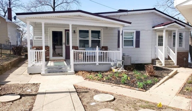 Welcome to this charming lake house beautifully located on Lake Matanzas.