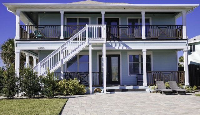 Winter Availability- 900 Beach House- 3/2 Upstairs Home-Steps to the beach