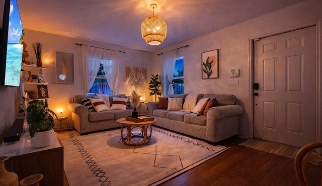 🌴 Your Private Boho Oasis Awaits! Relax in a stylish 2BR retreat just 2 miles from Downtown West Palm Beach. Lounge by your saltwater pool, cozy up by the firepit, and enjoy a getaway that feels like a boutique vacation every day.