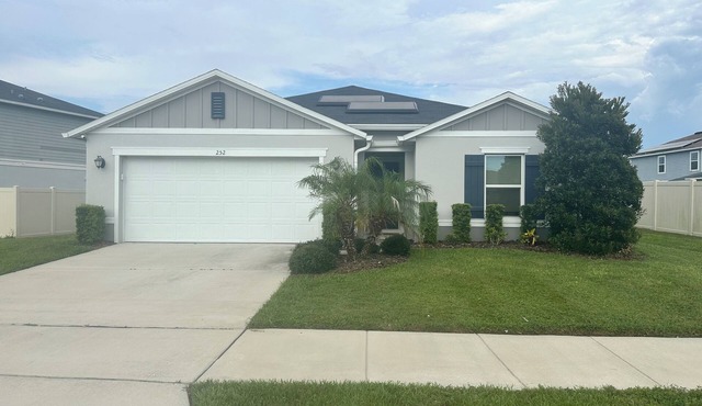 Your Winter Haven Oasis Awaits 3-bedroom house near Legoland in Winter Haven