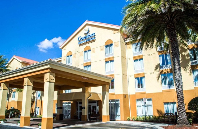 Comfort Inn & Suites Orlando North