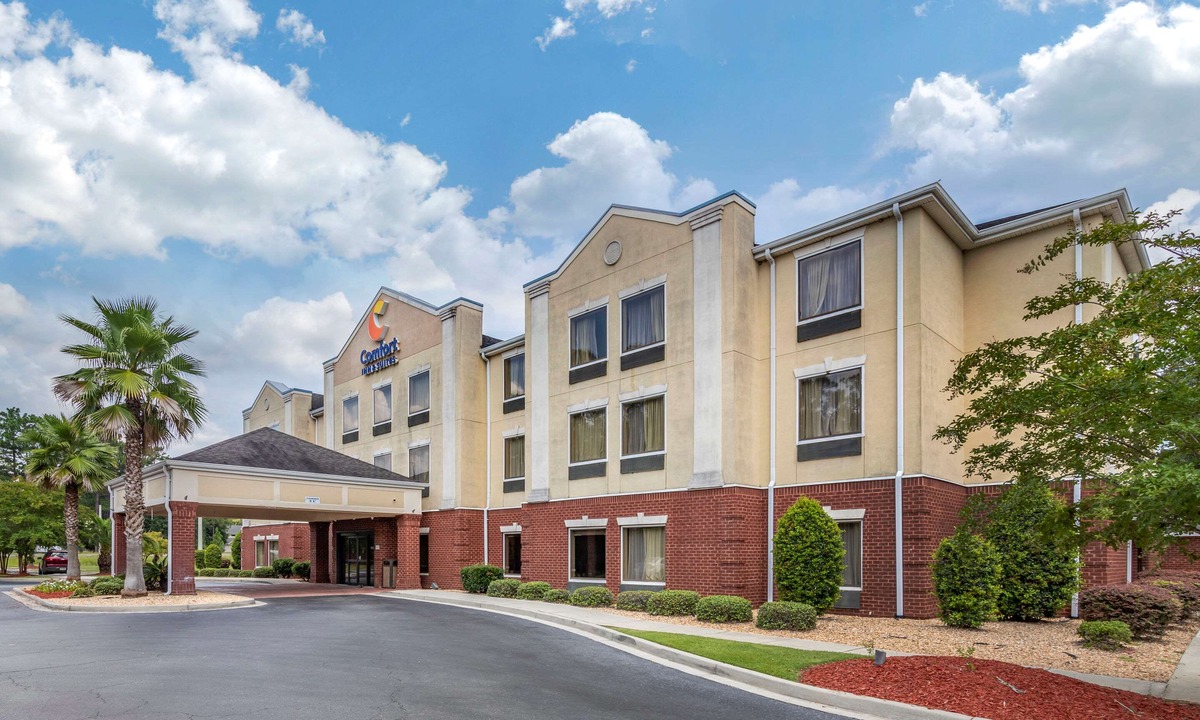 Statesboro Hotel | Comfort Inn & Suites Statesboro - University Area