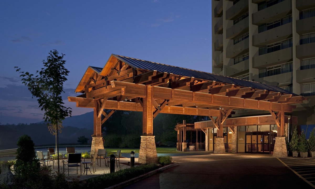 Gatlinburg Hotel | The Park Vista - A DoubleTree by Hilton Hotel - Gatlinburg