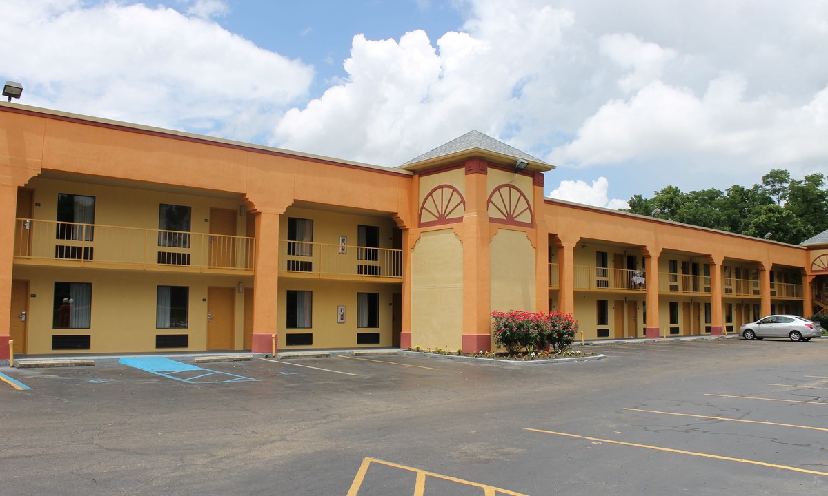Vicksburg Hotel | Howard Johnson by Wyndham Vicksburg