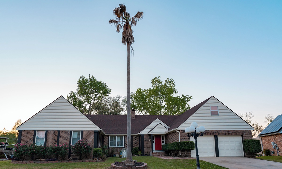 Slidell House | Waterfront! Artlive Residence.