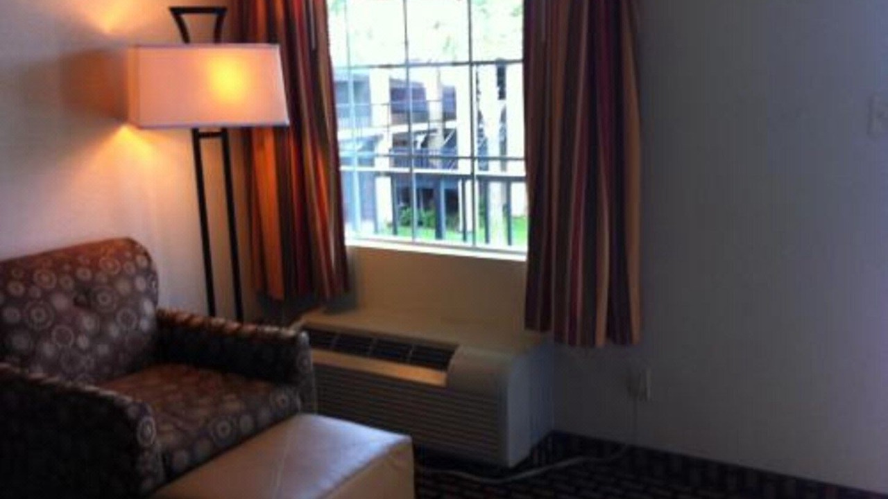 Photo of Livingroom in Leesville