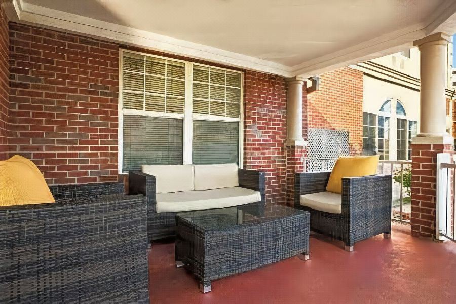 Photo of Livingroom in Lexington