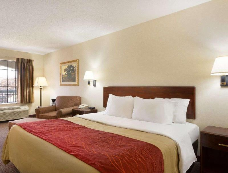Photo of Bedroom in Gallatin