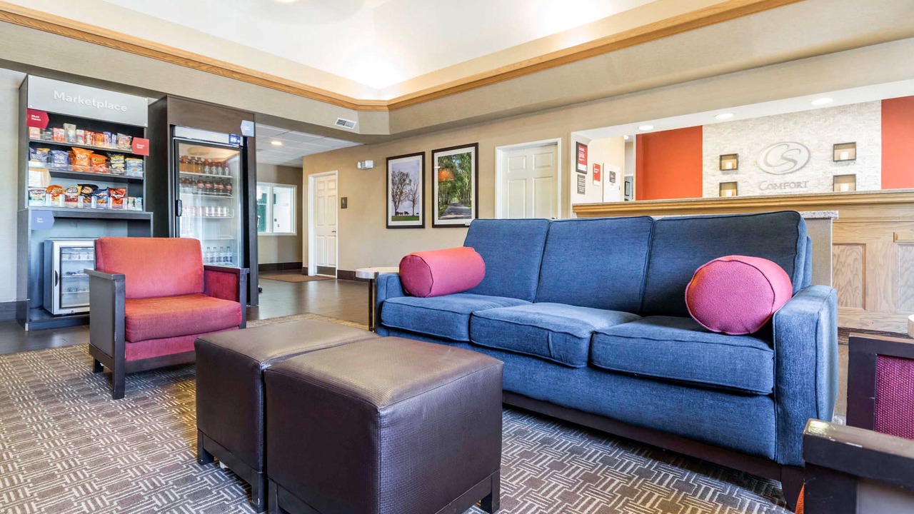 Photo of Livingroom in Beaumont Residential